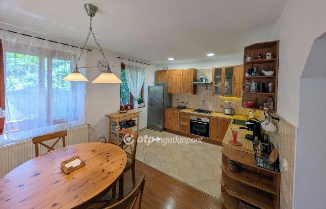 Eladó családi ház, Szigethalmon 125 M Ft, 4 szobás