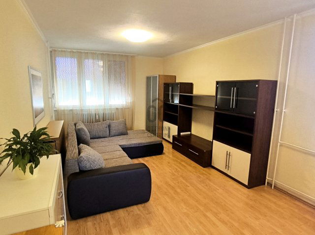 Eladó téglalakás, Tatabányán 42.5 M Ft, 2 szobás