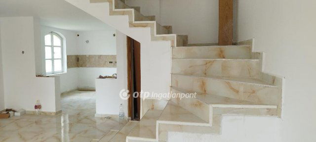 Eladó családi ház, Csengerben 39.5 M Ft, 3+1 szobás