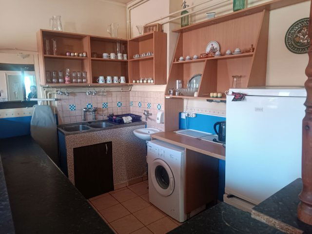 Kiadó téglalakás, albérlet, Ajkán 100 E Ft / hó, 1 szobás