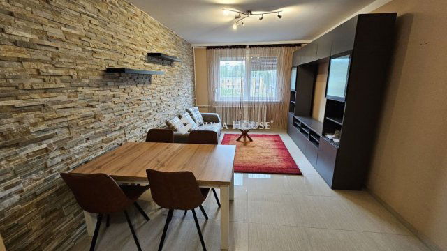 Kiadó panellakás, albérlet, Veszprémben 180 E Ft / hó, 2 szobás