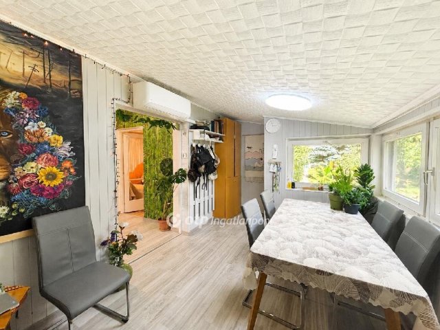Eladó családi ház, Budapesten, XVI. kerületben 79.9 M Ft