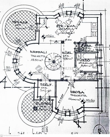 Eladó családi ház, Gyálon 179.9 M Ft, 6 szobás