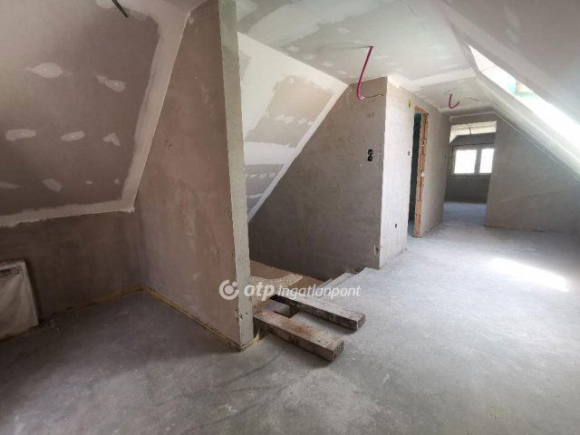 Eladó ikerház, Ráckevén 82 M Ft, 3+1 szobás