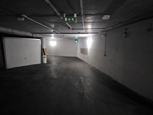 Kiadó garázs, Kaposváron 20 E Ft / hó, 1 szobás