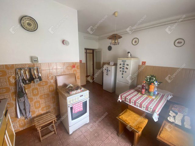 Eladó családi ház, Csornán 49 M Ft, 4 szobás