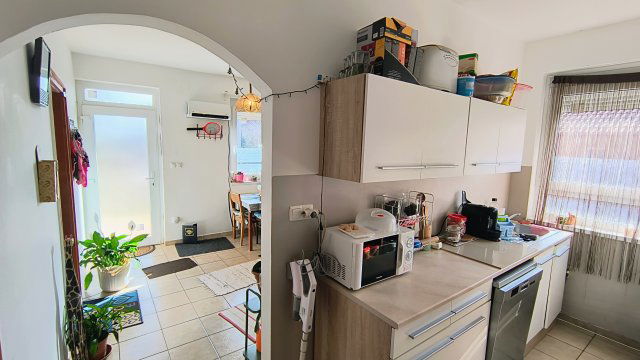 Eladó családi ház, Érden, Tollnok utcában 79.9 M Ft, 4 szobás
