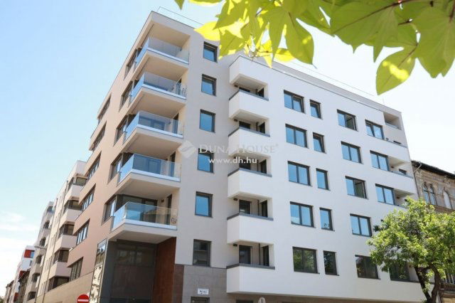 Eladó téglalakás, Budapesten, VIII. kerületben 84.9 M Ft