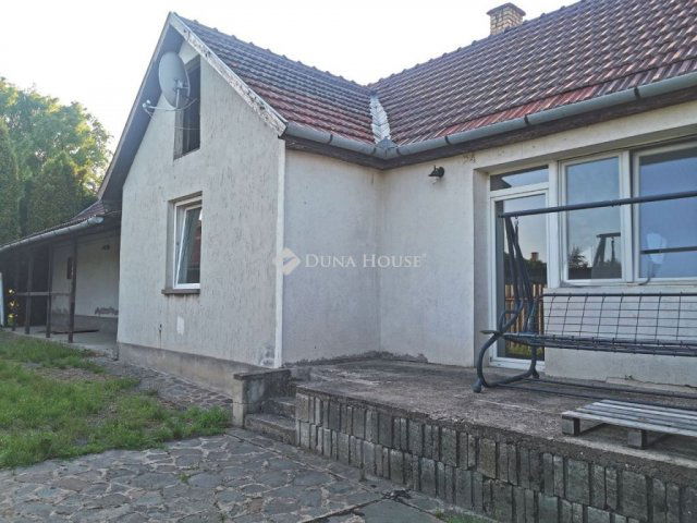 Eladó családi ház, Alsóregmecen 31 M Ft, 2 szobás