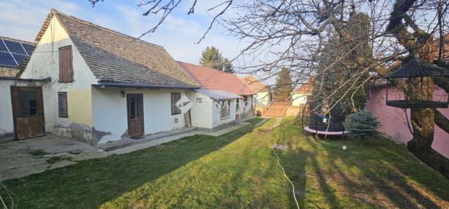 Eladó családi ház, Véménden 17 M Ft, 4 szobás