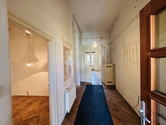 Eladó téglalakás, Szegeden 79.9 M Ft, 3+2 szobás