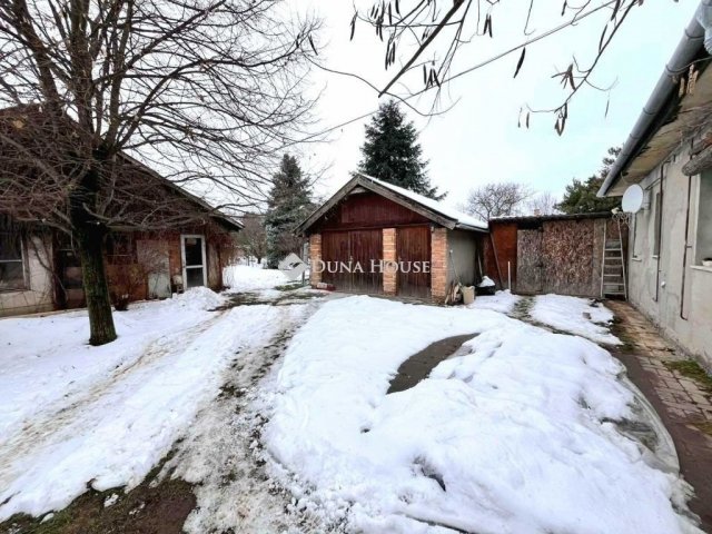 Eladó családi ház, Pilisen 57.867 M Ft, 3 szobás