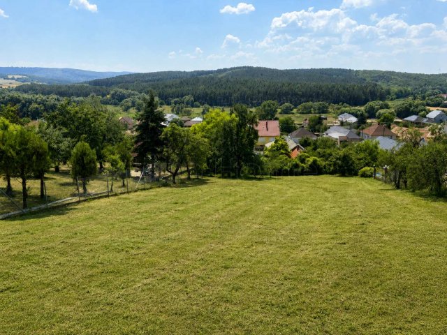 Eladó telek, Bakonycsernyén 9.9 M Ft / költözzbe.hu