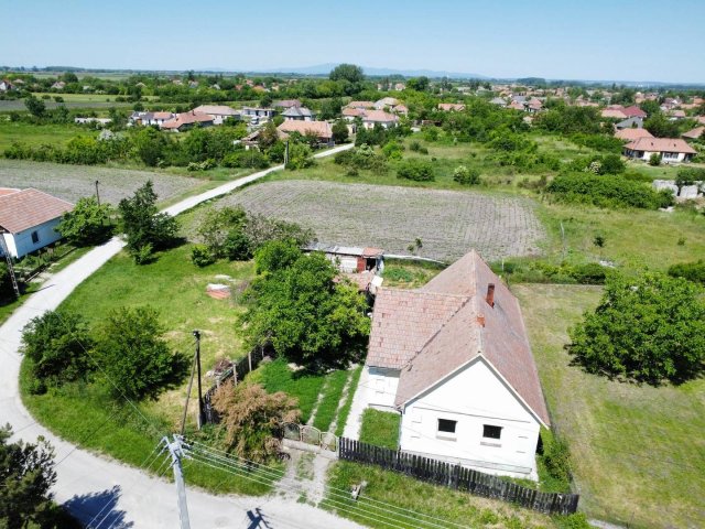 Eladó családi ház, Mezőtárkányon 13.9 M Ft, 3 szobás