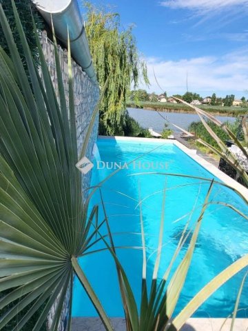 Eladó családi ház, Taksonyon 249 M Ft, 4 szobás