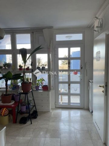 Eladó téglalakás, Budapesten, XII. kerületben 125 M Ft, 2 szobás