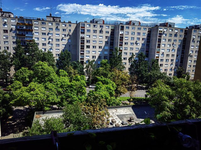 Eladó panellakás, Debrecenben, Hajó utcában 63 M Ft, 3 szobás