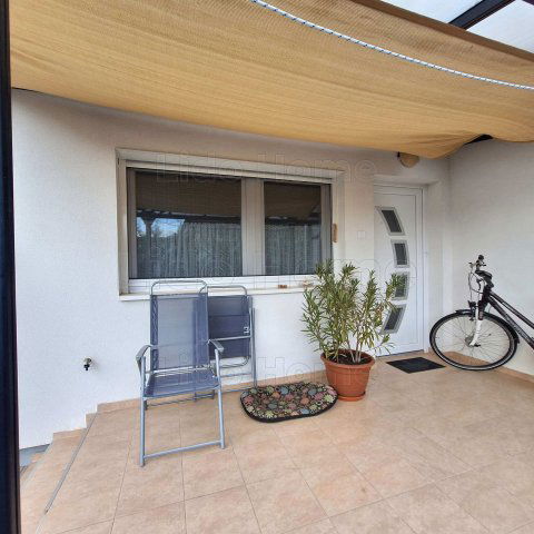 Eladó családi ház, Siófokon 122 M Ft, 5 szobás