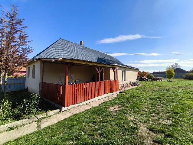 Eladó családi ház, Nagyúton 19.9 M Ft, 2 szobás