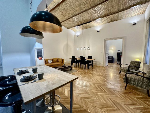 Eladó téglalakás, Budapesten, VI. kerületben 134.9 M Ft