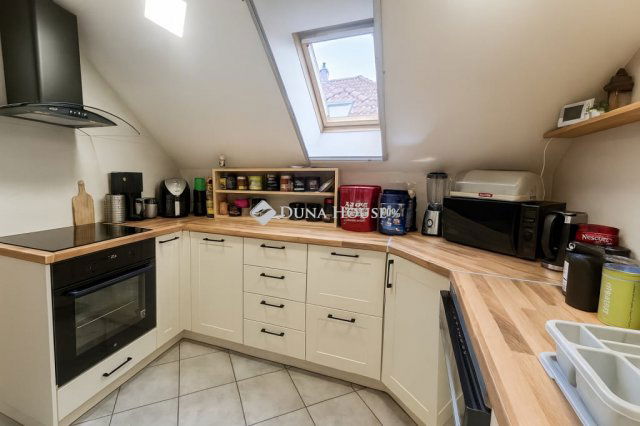 Eladó téglalakás, Budapesten, XVIII. kerületben 87.5 M Ft