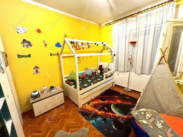 Eladó családi ház, Bakonyszentkirályon 64.9 M Ft, 4 szobás