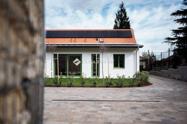 Kiadó téglalakás, albérlet, Budakalászon 430 E Ft / hó