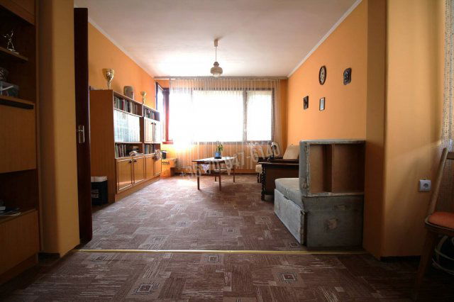 Eladó családi ház, Sarkadon 60 M Ft, 6 szobás