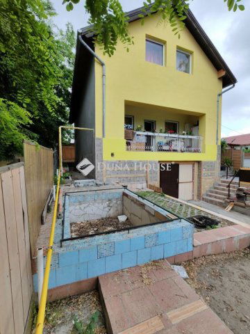 Eladó családi ház, Szigetszentmiklóson 63 M Ft, 5 szobás