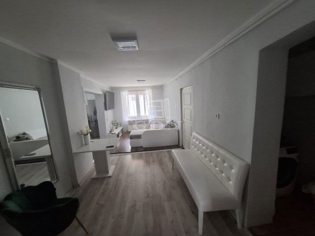 Eladó családi ház, Szikszón 47 M Ft, 6 szobás
