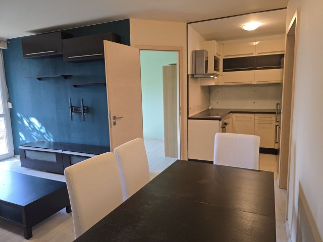 Kiadó téglalakás, albérlet, XXII. kerületben, III. utcában