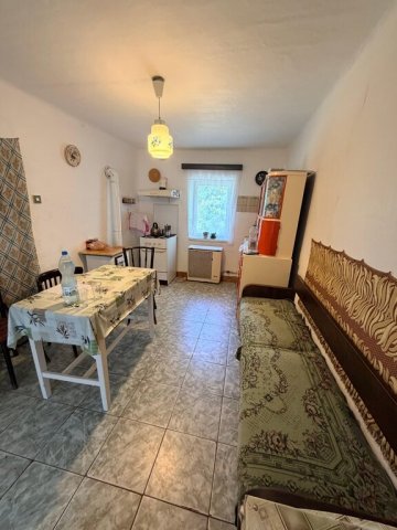 Eladó családi ház, Zsákán 8.5 M Ft, 2+1 szobás
