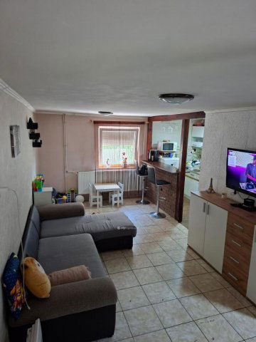 Eladó családi ház, Nyíregyházán 28 M Ft, 1 szobás