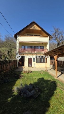 Eladó családi ház, Nagymaroson 75 M Ft, 5 szobás