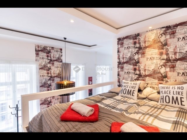 Eladó téglalakás, Budapesten, VII. kerületben 105 M Ft, 2 szobás