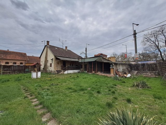 Eladó telek, Budakalászon 80 M Ft / költözzbe.hu