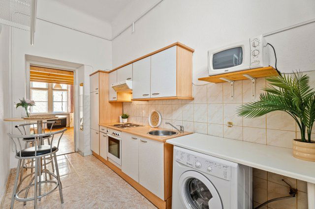Eladó téglalakás, Budapesten, IX. kerületben, Lónyay utcában