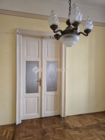 Eladó téglalakás, VII. kerületben, Rottenbiller utcában