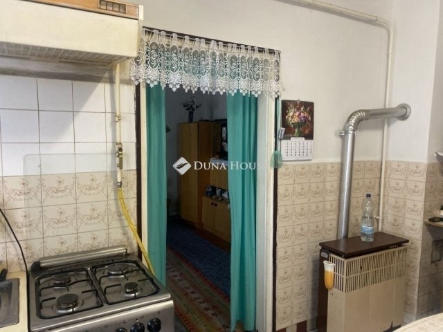 Eladó családi ház, Monoron 64 M Ft, 3 szobás