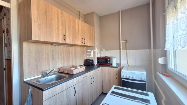 Eladó panellakás, Szegeden, Becsei utcában 45.3 M Ft, 2 szobás