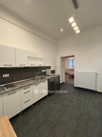 Kiadó téglalakás, albérlet, Szegeden 220 E Ft / hó, 1 szobás