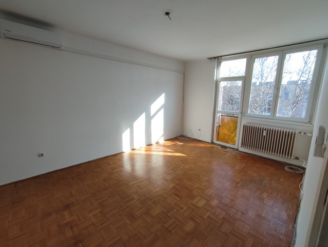 Eladó téglalakás, Nyíregyházán, Északi körúton 38.9 M Ft