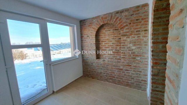Eladó családi ház, Töttösön 55.9 M Ft, 4 szobás