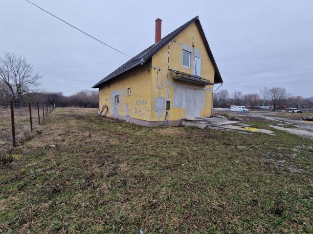 Eladó telek, Kaposváron, Cseri úton 99 M Ft, 2 szobás