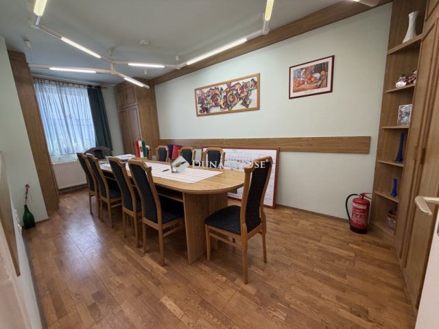 Eladó üzlethelyiség, Győrött 91.9 M Ft / költözzbe.hu