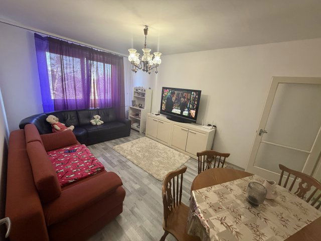 Eladó téglalakás, Szegeden 21.9 M Ft, 1+2 szobás