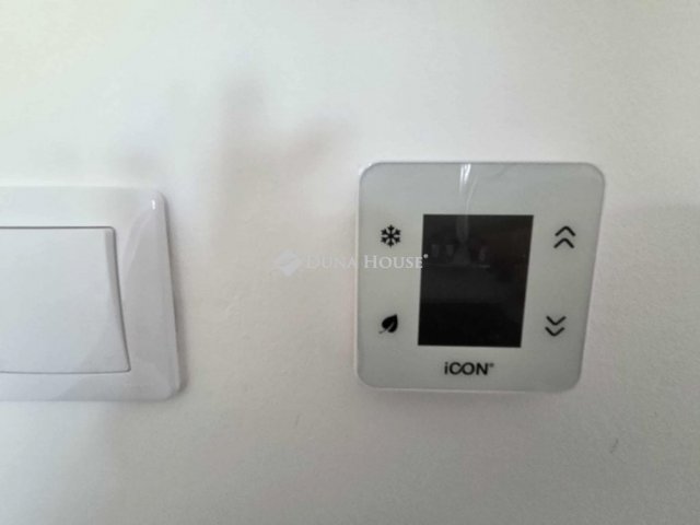 Eladó téglalakás, Szegeden 114.9 M Ft, 3 szobás