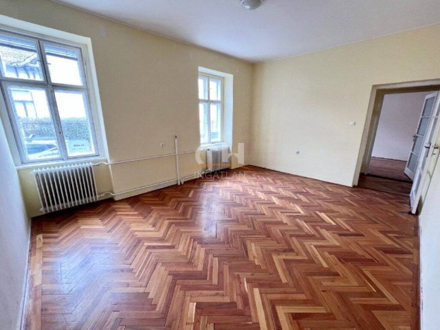 Eladó családi ház, Székesfehérvárott 99 M Ft, 2 szobás