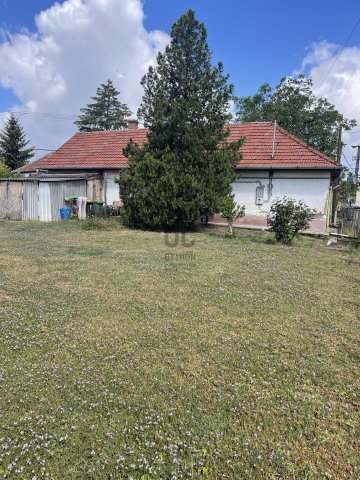 Eladó családi ház, Abonyban 20.9 M Ft, 2 szobás