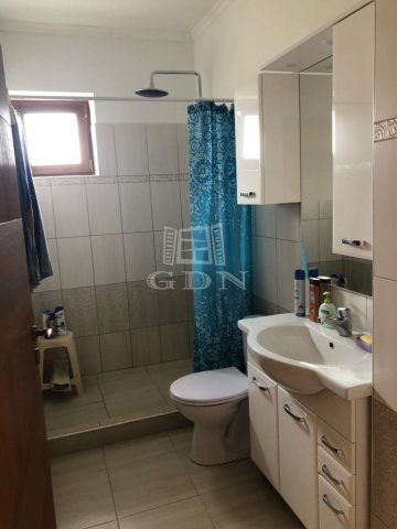 Eladó családi ház, Csörötneken 71.885 M Ft, 4 szobás